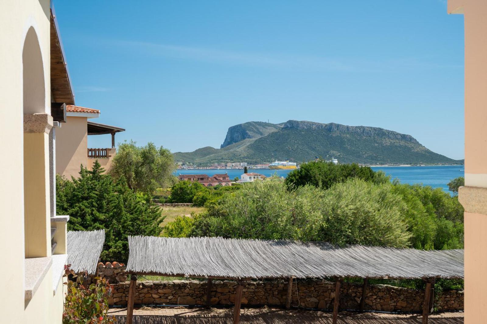 Spiaggia Bianca Pedra Rosa - Your House In Sardinia Golfo Aranci Exteriör bild